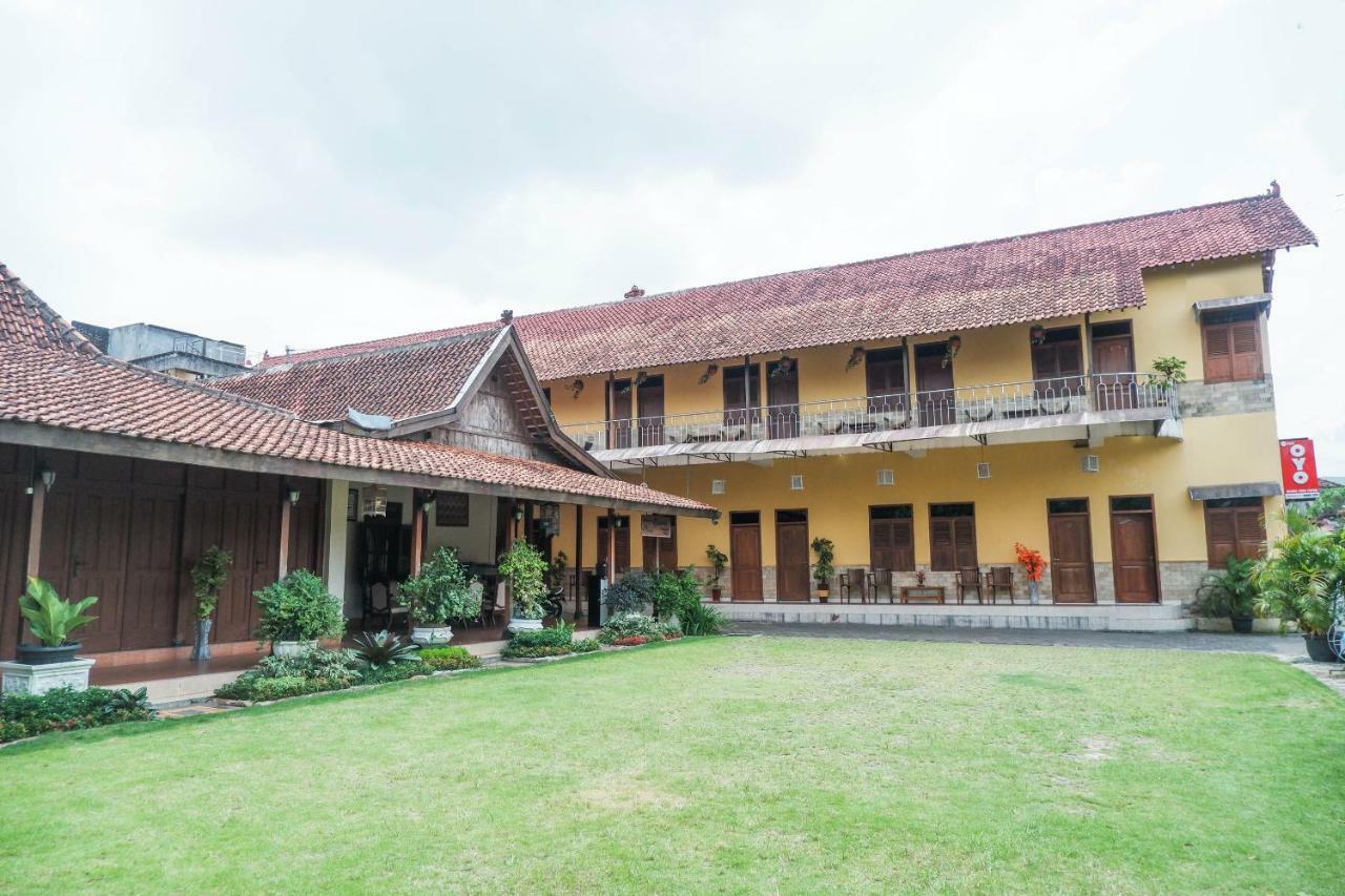 Oyo 405 Wisma Yosoputro Tanjungtirto Exterior foto