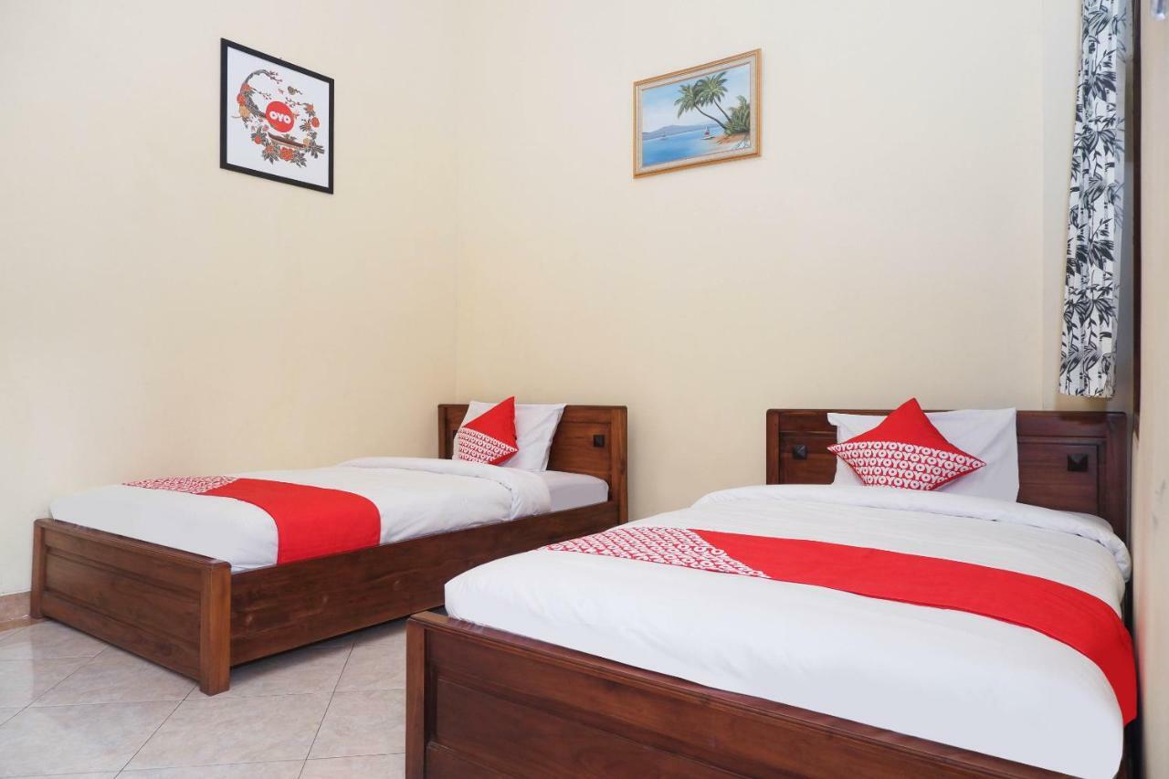 Oyo 405 Wisma Yosoputro Tanjungtirto Exterior foto